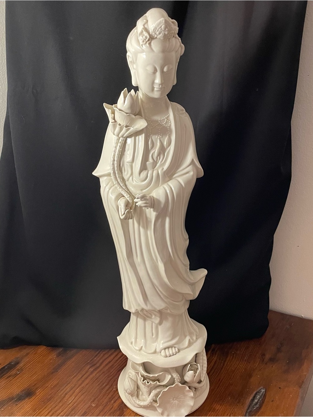Vintage 23” Chinese Blanc De Chine Porcelain Guanyin Kwanyin Figurine